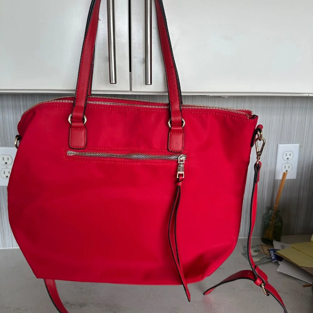 Red purse - Picture 2 of 4